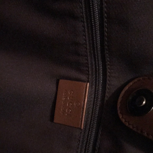 Gucci Shoulder Bag - Picture 8 of 8